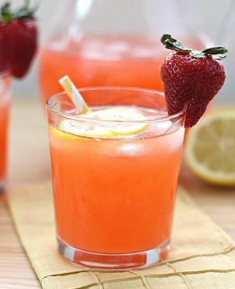 Sparkling Strawberry Lemonade