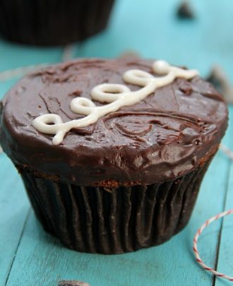 Homemade Hostess Cupcakes #OXOGoodCupcake