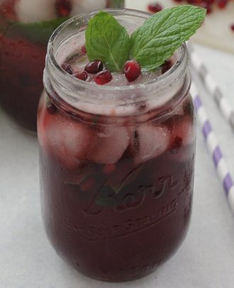 Pomegranate Ginger Mojitos